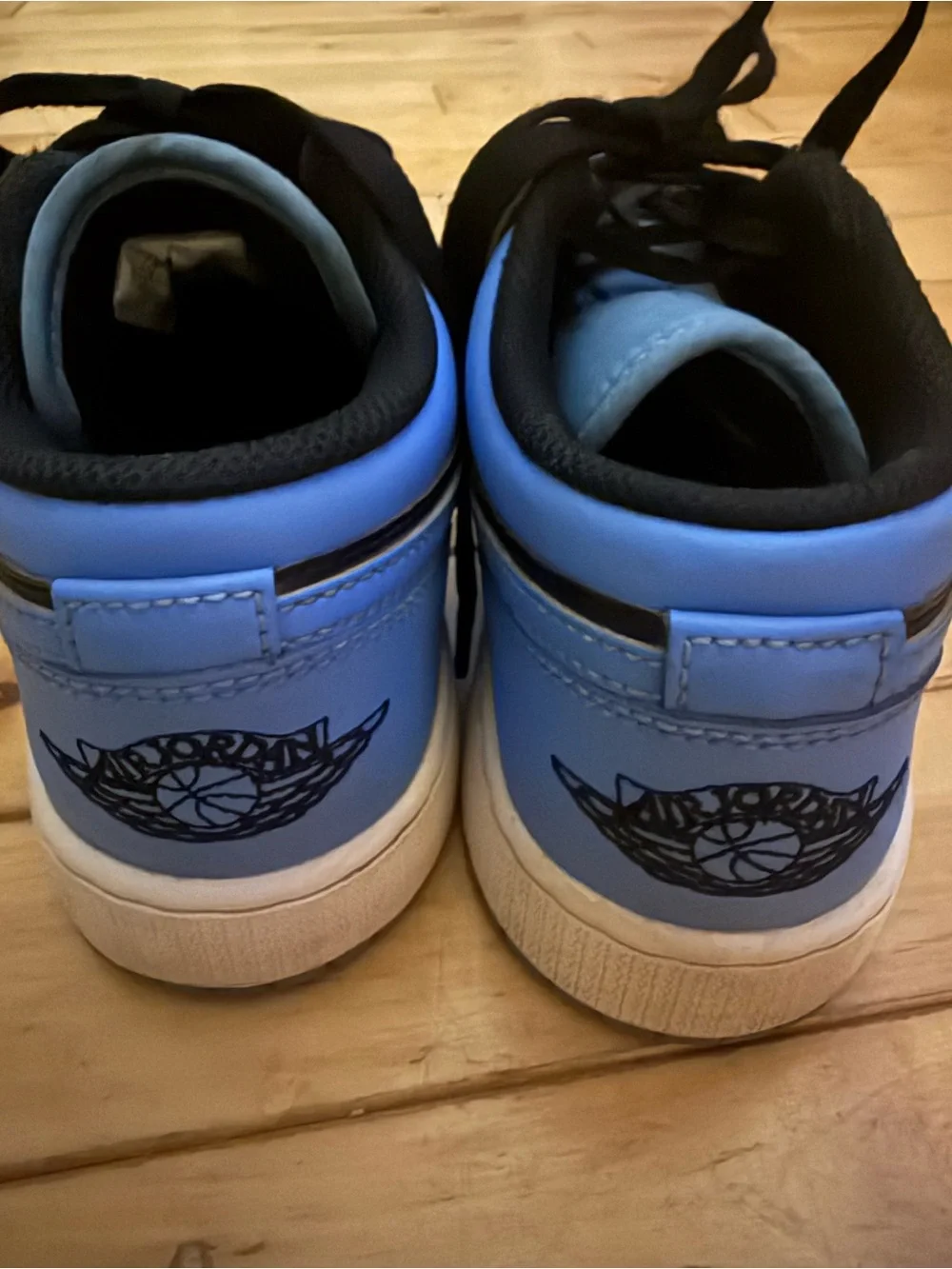 Nike Kids Black and Light Blue Mid-Top Sneakers - Picture 2 of 3
